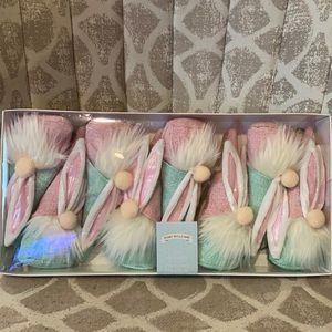 ~Bunny Boulevard~ 6 Ft. Bunny Troll Garland